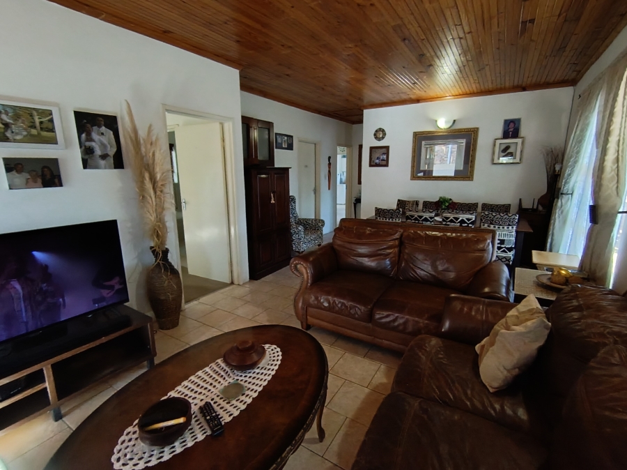 3 Bedroom Property for Sale in C Place Eastern Cape